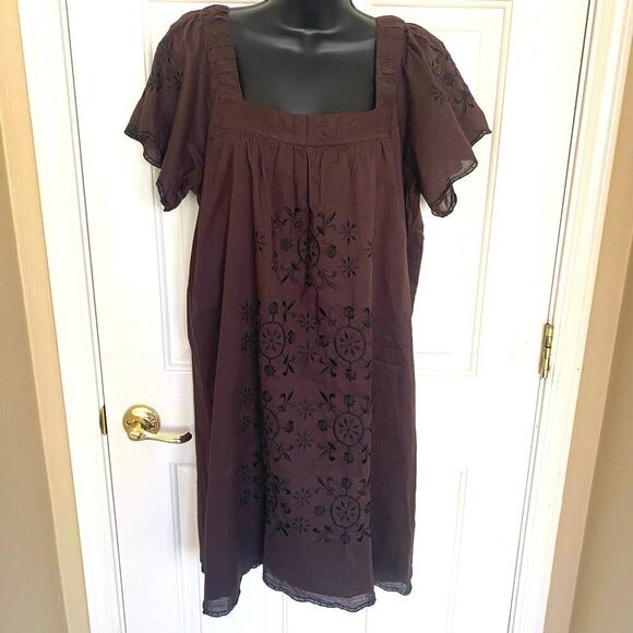 Mossimo Dresses & Skirts - Embroidered 100% Cotton Dress Square Neck Flutter Sleeve Boho Womens Large